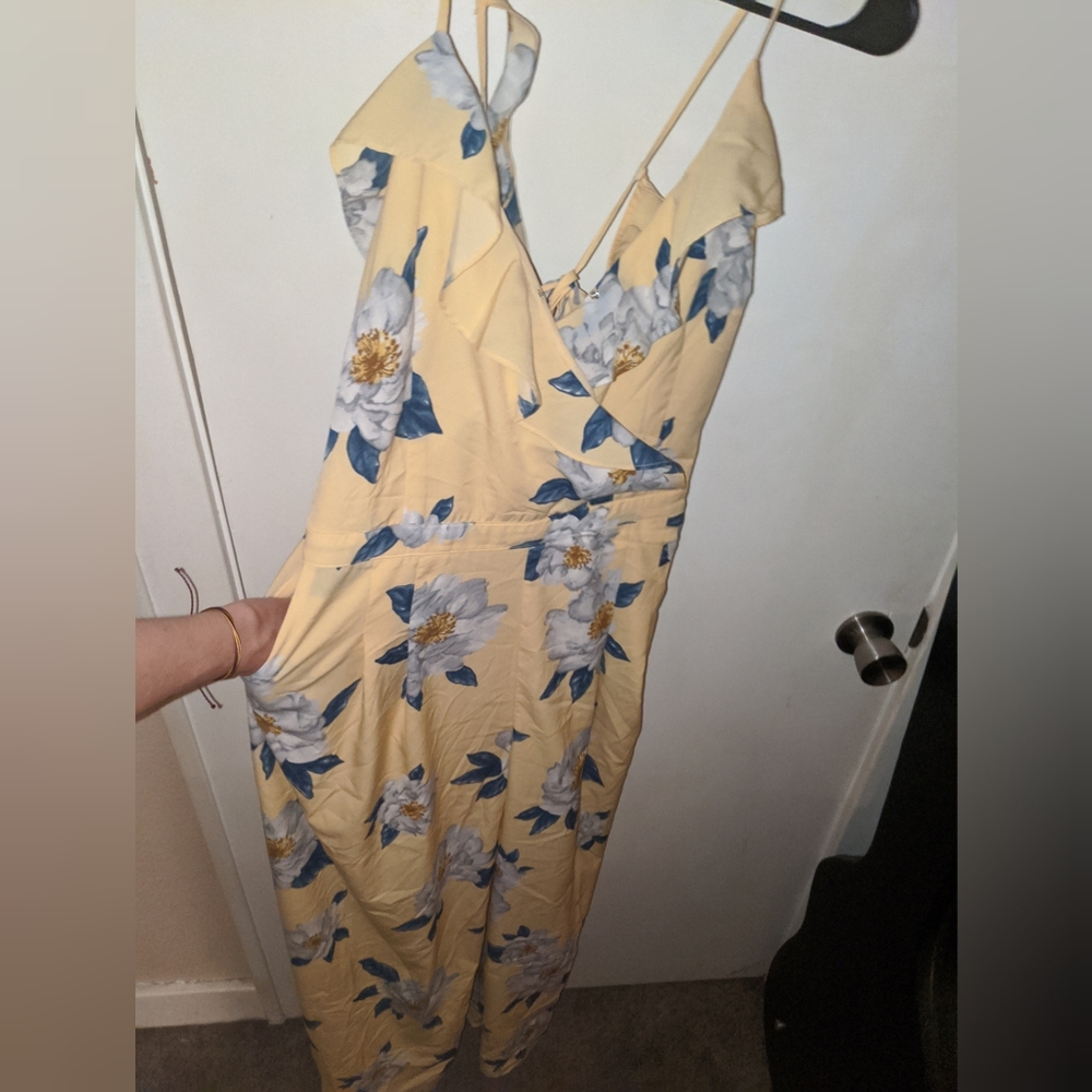 Strappy Pale Yellow Floral Jumpsuit